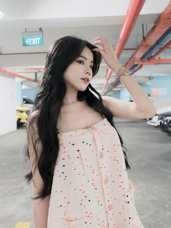 Hình ảnh DJ Mie tươi tắn