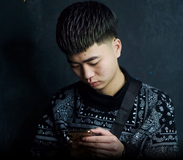 Kiểu tóc mohican ngắn tỉa layer