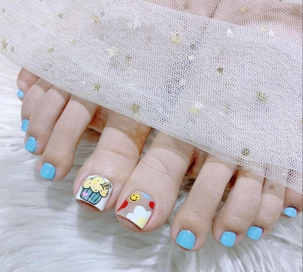 Nail chân màu đỏ