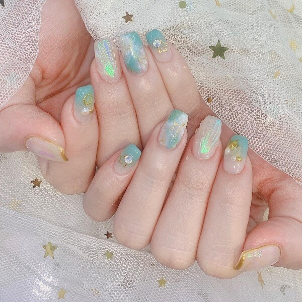 Mẫu nail đi biển phong cách sang trọng