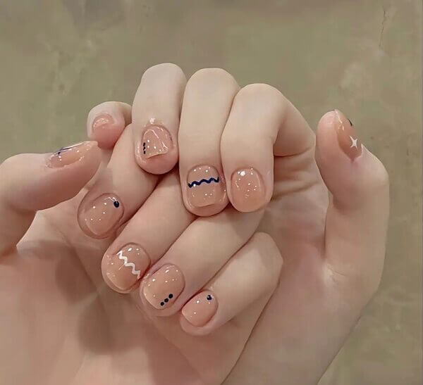 những mẫu nail đẹp cho móng ngắn 3