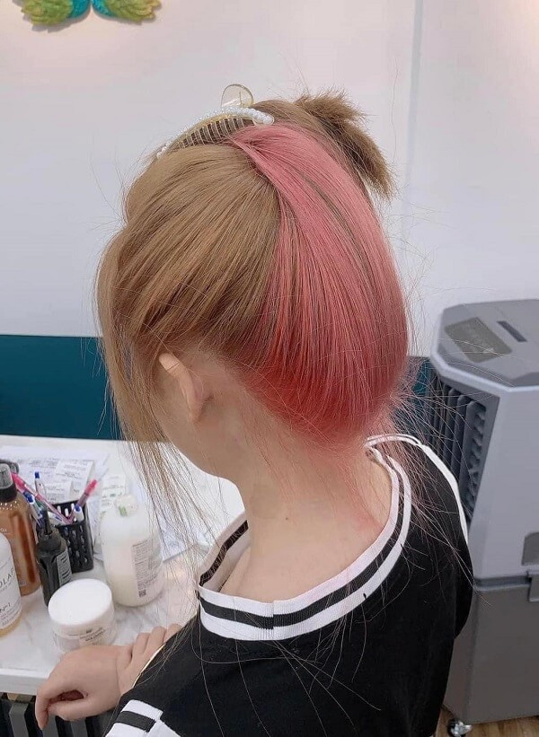 Nhuộm highlight ẩn sau gáy 1