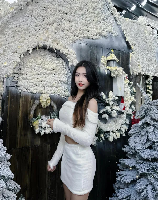 Gái xinh cute phong cách trẻ trung
