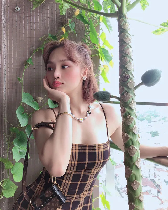 Ảnh Miu Lê sexy lôi cuốn